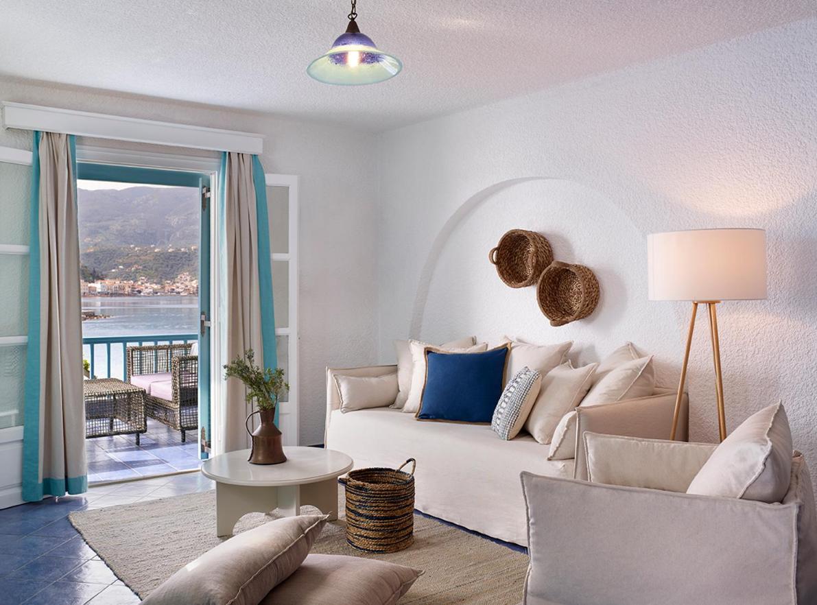 Nikis Village Poros Town ภายนอก รูปภาพ