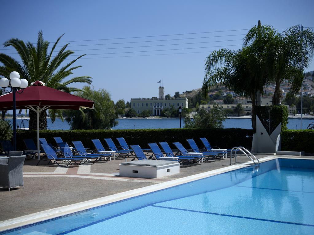 Nikis Village Poros Town ภายนอก รูปภาพ