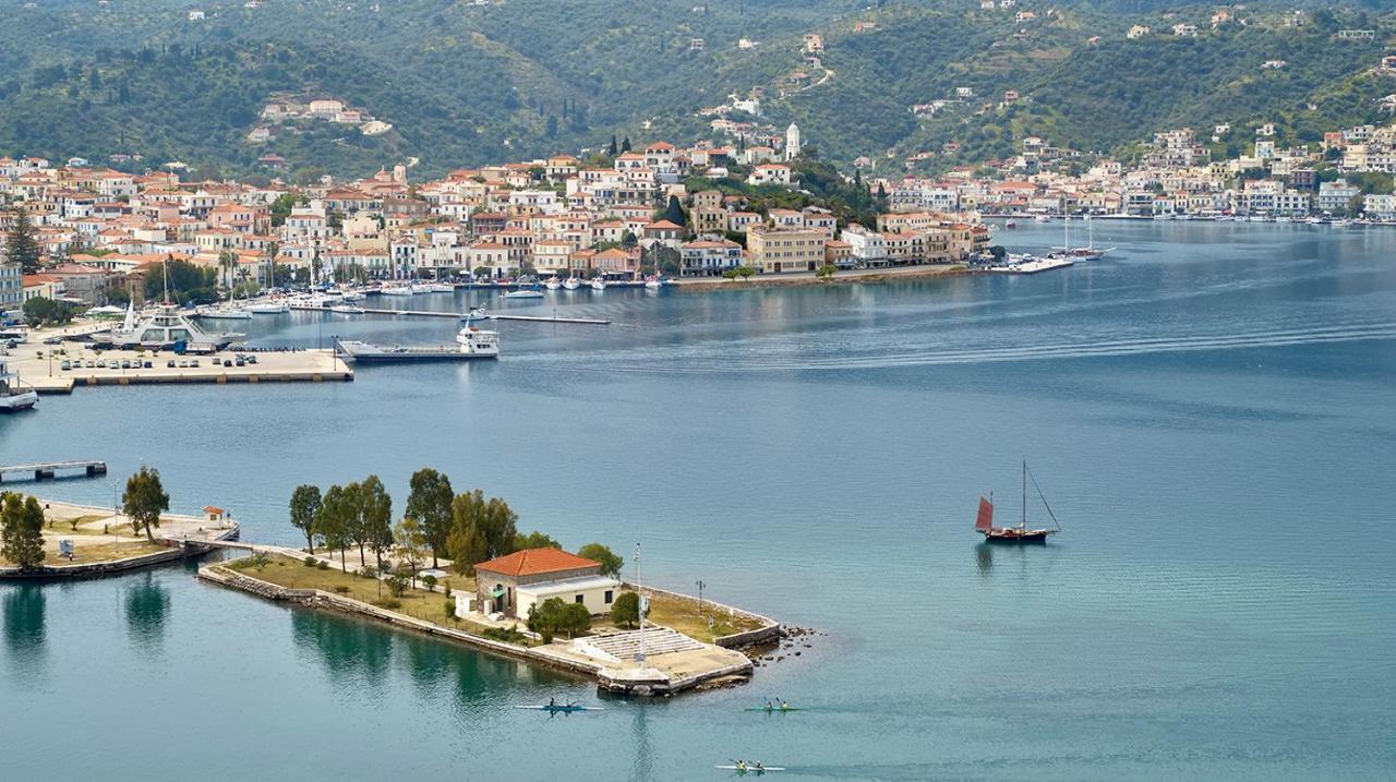 Nikis Village Poros Town ภายนอก รูปภาพ